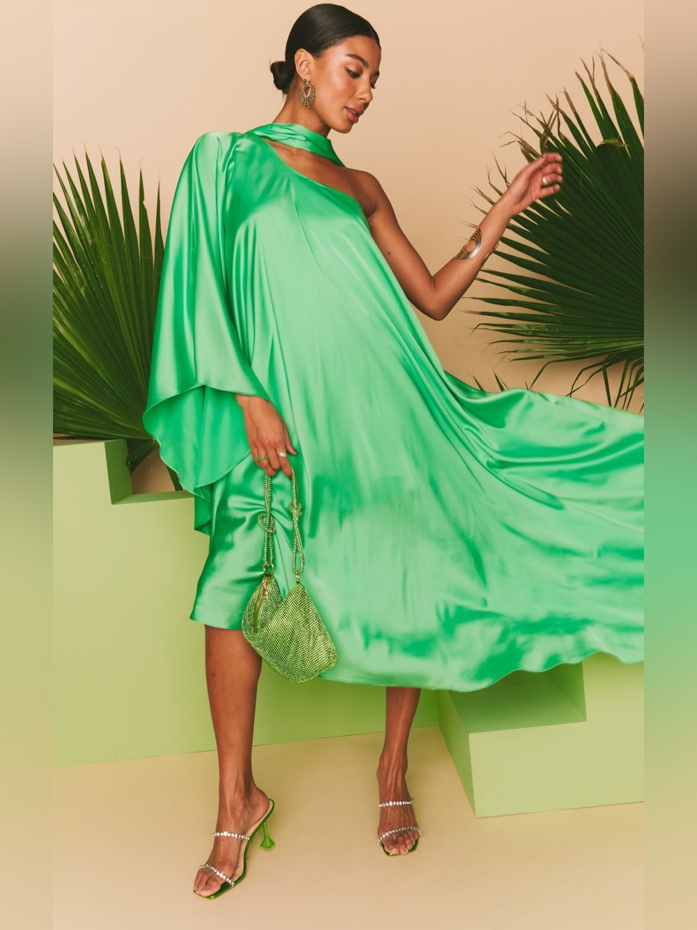 NWT Show Me Your Mumu Rhea One Shoulder Dress in Luxe Kiwi Satin size XS - Picture 4 of 14